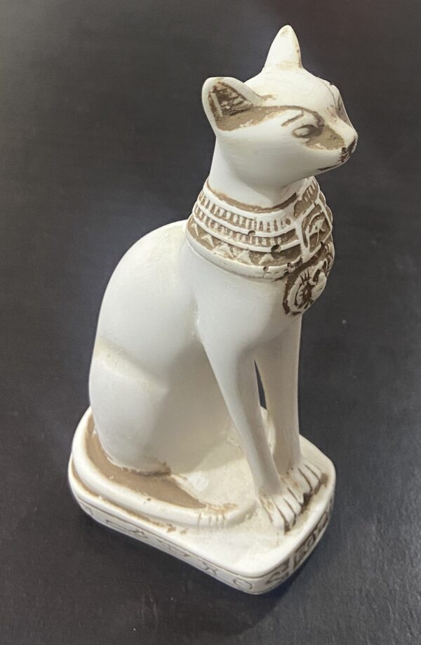Egyptian Statue (Gayer-Anderson cat)